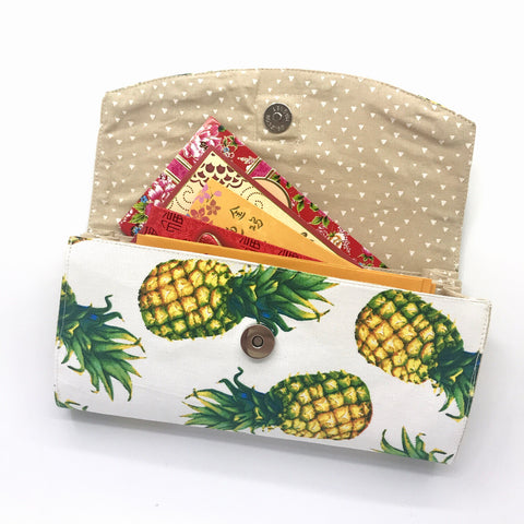 Handsewn Red/Green Packet Organiser - Lucky Pineapples (White)